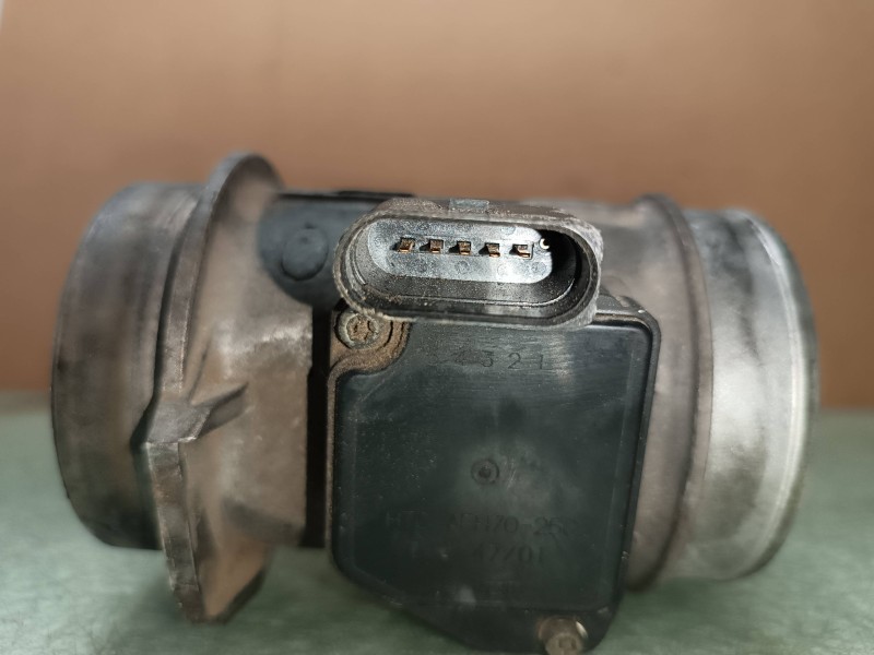 Recambio de caudalimetro para audi a4 berlina (8e) 2.5 tdi quattro (132kw) referencia OEM IAM 059906461 AFH7025C HITACHI