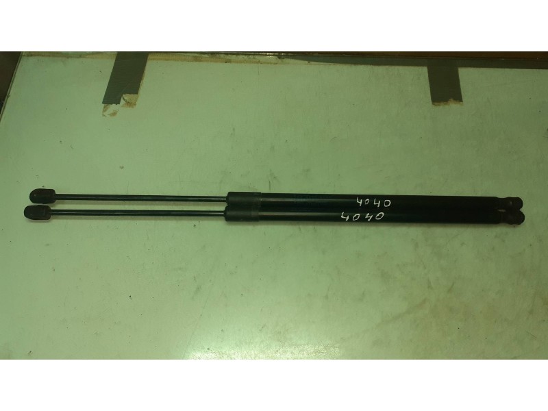 Recambio de amortiguadores maletero / porton para bmw serie 1 lim. (f40) 118i referencia OEM IAM 51247456042 F40HKL 1310110580N