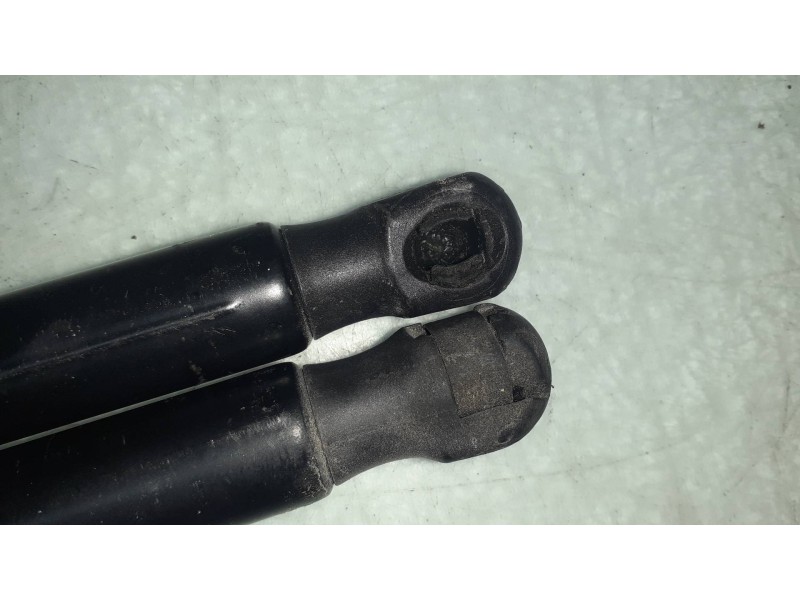 Recambio de amortiguadores maletero / porton para bmw serie 1 lim. (f40) 118i referencia OEM IAM 51247456042 F40HKL 1310110580N