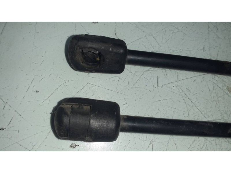 Recambio de amortiguadores maletero / porton para bmw serie 1 lim. (f40) 118i referencia OEM IAM 51247456042 F40HKL 1310110580N