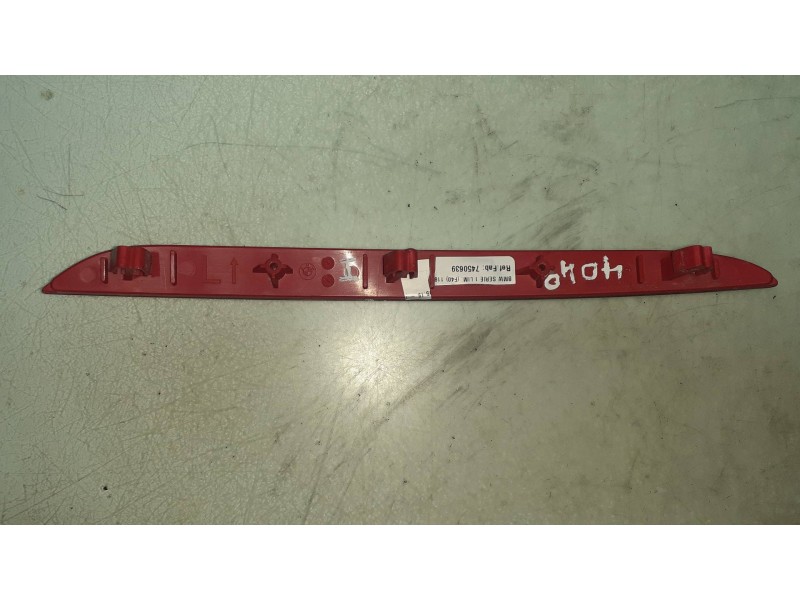 Recambio de piloto trasero izquierdo paragolpes para bmw serie 1 lim. (f40) 118i referencia OEM IAM 7450639 252709 24135110