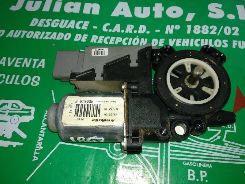 Recambio de motor elevalunas delantero izquierdo para citroen c3 1.1 collection referencia OEM IAM 400619F  