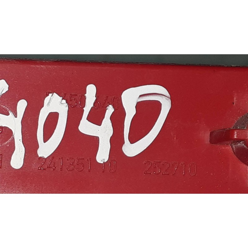 Recambio de piloto trasero derecho paragolpes para bmw serie 1 lim. (f40) 118i referencia OEM IAM 7450640 252710 24135110