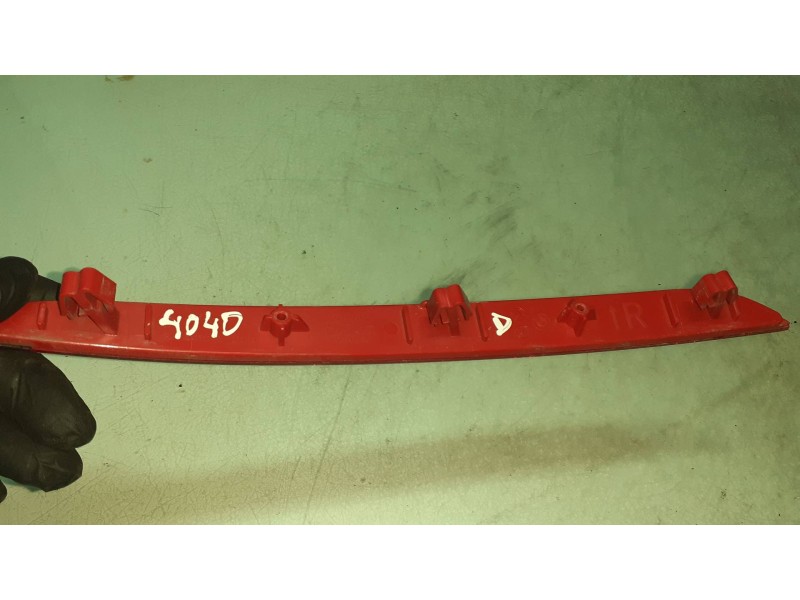 Recambio de piloto trasero derecho paragolpes para bmw serie 1 lim. (f40) 118i referencia OEM IAM 7450640 252710 24135110