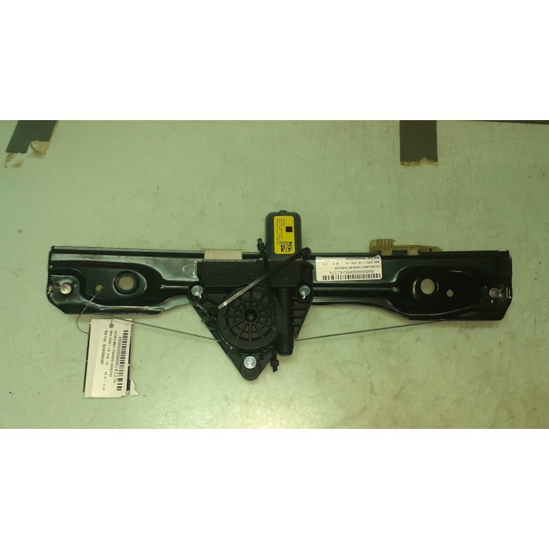 Recambio de elevalunas trasero derecho para bmw serie 1 lim. (f40) 118i referencia OEM IAM SV393502388 19031060025 ELECTRICO