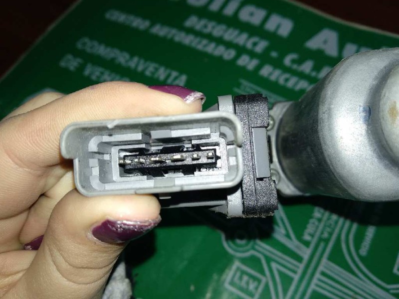 Recambio de motor elevalunas delantero izquierdo para citroen c3 1.1 collection referencia OEM IAM 400619F  