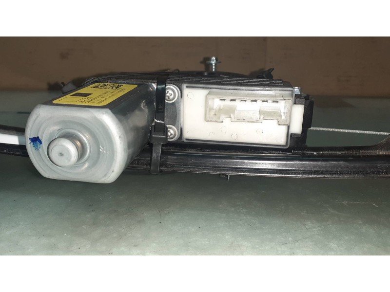 Recambio de elevalunas trasero derecho para bmw serie 1 lim. (f40) 118i referencia OEM IAM SV393502388 19031060025 ELECTRICO