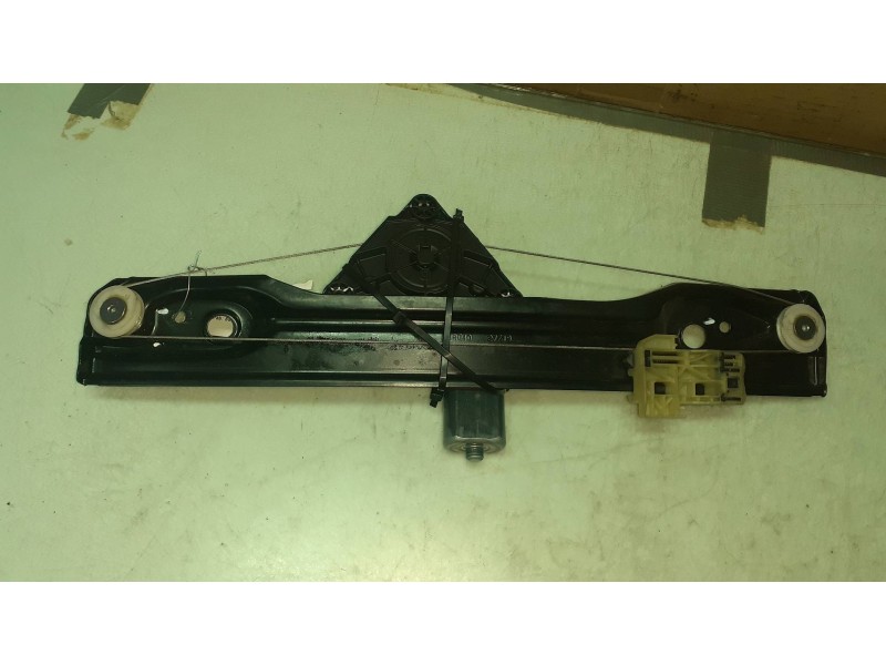 Recambio de elevalunas trasero derecho para bmw serie 1 lim. (f40) 118i referencia OEM IAM SV393502388 19031060025 ELECTRICO