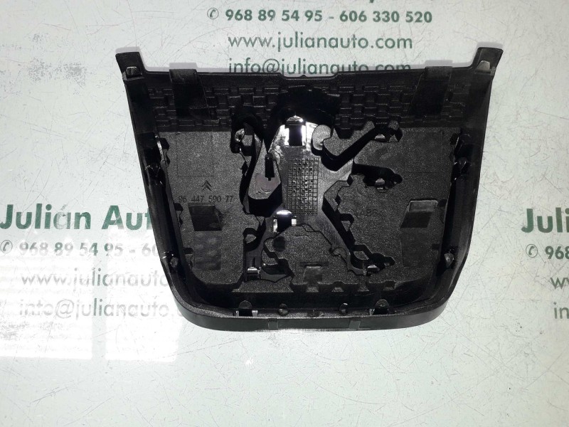 Recambio de rejilla delantera para peugeot partner (s2) combi plus referencia OEM IAM 9644759077  