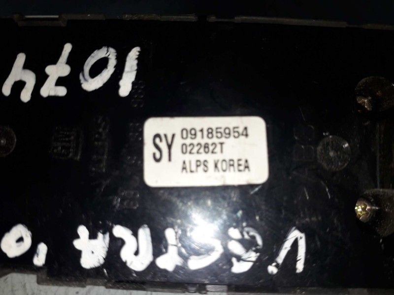 Recambio de mando elevalunas delantero izquierdo para opel vectra c berlina club referencia OEM IAM 687833988 09185954 