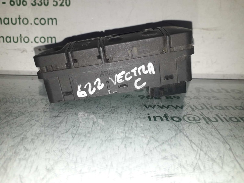 Recambio de mando elevalunas delantero izquierdo para opel vectra c berlina club referencia OEM IAM 687833988 09185954 