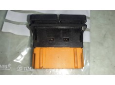 Recambio de mando elevalunas delantero izquierdo para citroen xsara picasso 1.6 hdi 110 sx top referencia OEM IAM 03682 CONECTOR 2