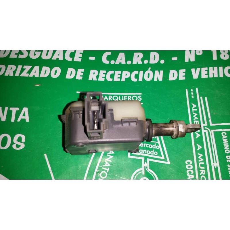 Recambio de motor cierre centralizado porton para seat ibiza (6l1) sport referencia OEM IAM 1M5862159C 1M0959781A 2 PINES