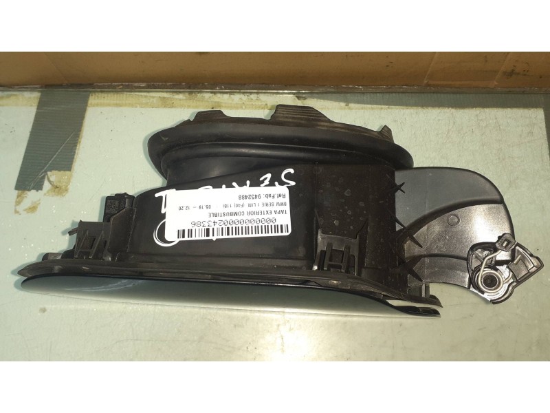 Recambio de tapa exterior combustible para bmw serie 1 lim. (f40) 118i referencia OEM IAM 9452488 14290410 748290204