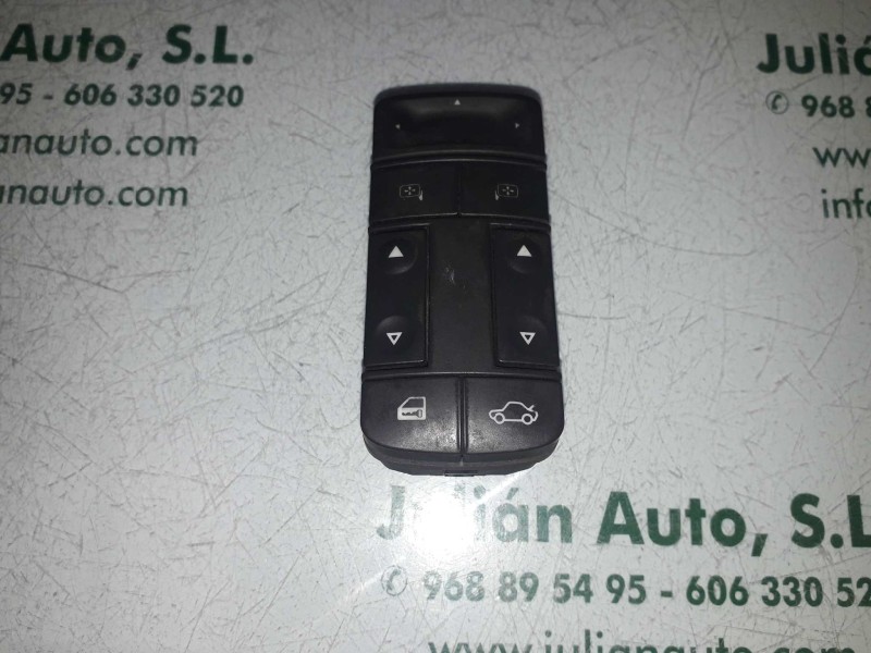 Recambio de mando elevalunas delantero izquierdo para opel vectra c berlina club referencia OEM IAM 687833988 09185952  Recambio de mando elevalunas delantero izquierdo para opel vectra c berlina club referencia OEM IAM 687833988 09185952
