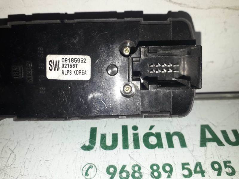 Recambio de mando elevalunas delantero izquierdo para opel vectra c berlina club referencia OEM IAM 687833988 09185952  Recambio de mando elevalunas delantero izquierdo para opel vectra c berlina club referencia OEM IAM 687833988 09185952