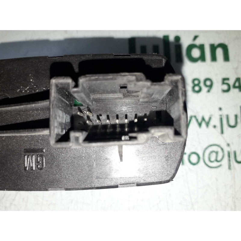 Recambio de mando elevalunas delantero izquierdo para opel corsa d expression referencia OEM IAM 13258521AA 315625731 