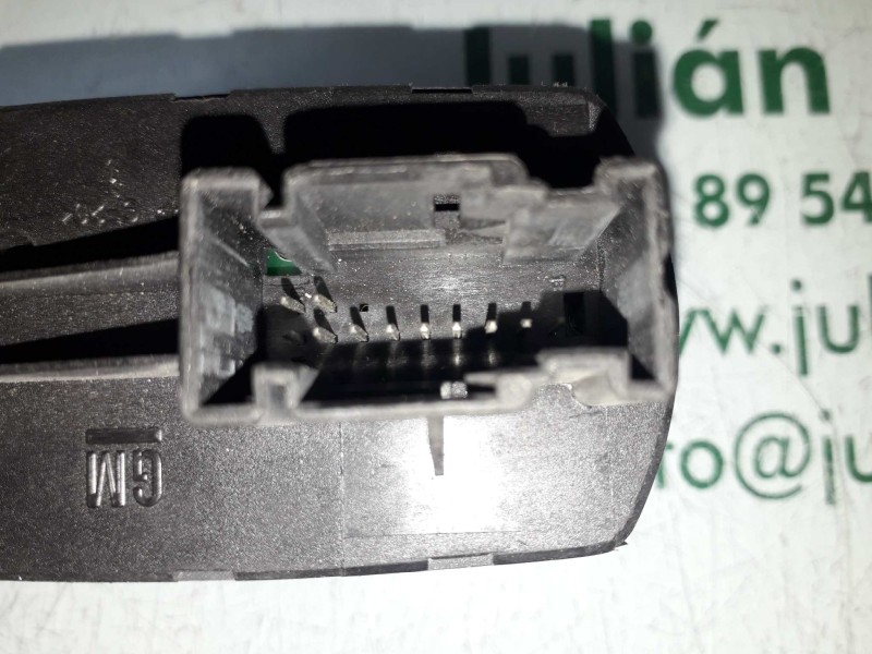 Recambio de mando elevalunas delantero izquierdo para opel corsa d expression referencia OEM IAM 13258521AA 315625731 