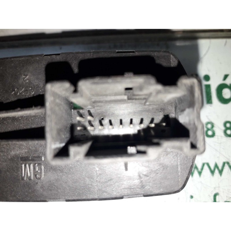 Recambio de mando elevalunas delantero izquierdo para opel corsa d catch me referencia OEM IAM 13258521AA  