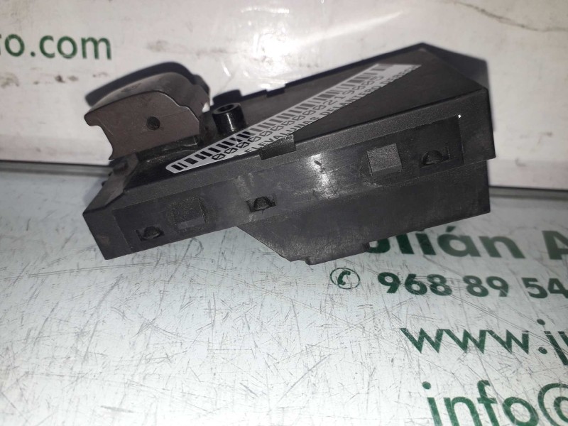 Recambio de mando elevalunas delantero derecho para opel insignia berlina cosmo referencia OEM IAM 13301887 211597 