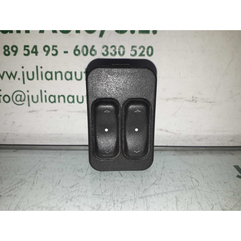 Recambio de mando elevalunas delantero izquierdo para opel corsa c comfort referencia OEM IAM 13363202 24409205 