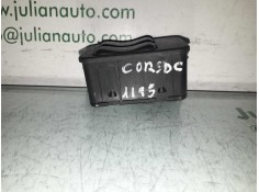 Recambio de mando elevalunas delantero izquierdo para opel corsa c comfort referencia OEM IAM 13363202 24409205  2