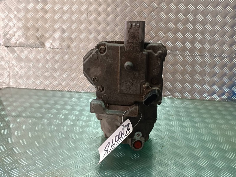 Recambio de compresor aire acondicionado para toyota auris hybrid active referencia OEM IAM 0422000420 ES14C DENSO