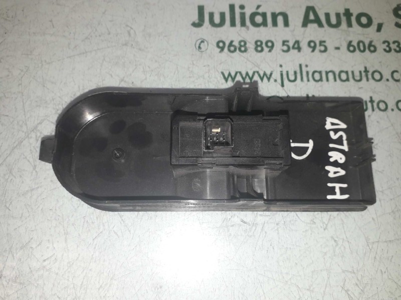 Recambio de mando elevalunas delantero derecho para opel astra h ber. edition referencia OEM IAM 13197132 93162821 