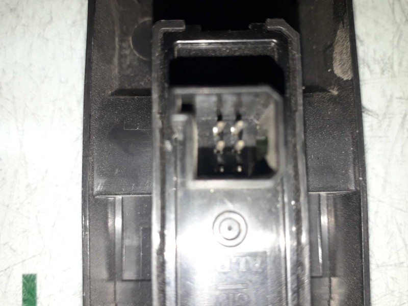 Recambio de mando elevalunas delantero derecho para opel astra h ber. edition referencia OEM IAM 13228709  