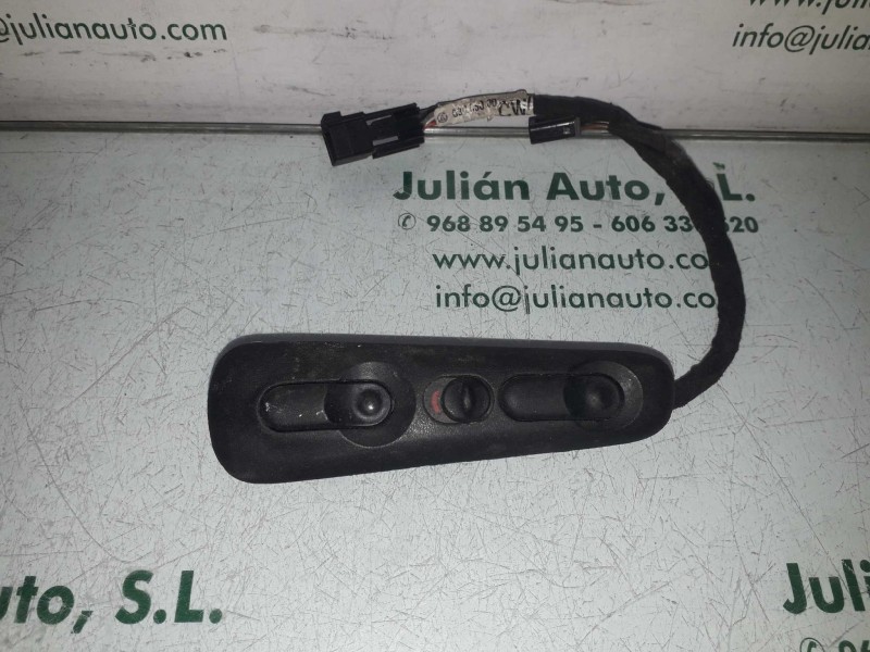 Recambio de mando elevalunas delantero izquierdo para opel omega b básico berlina referencia OEM IAM 4670702  
