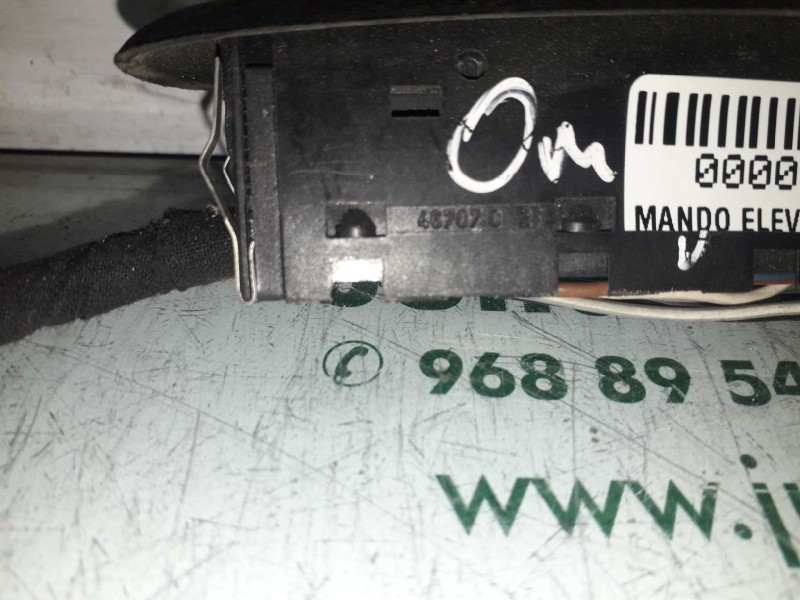 Recambio de mando elevalunas delantero izquierdo para opel omega b básico berlina referencia OEM IAM 4670702  