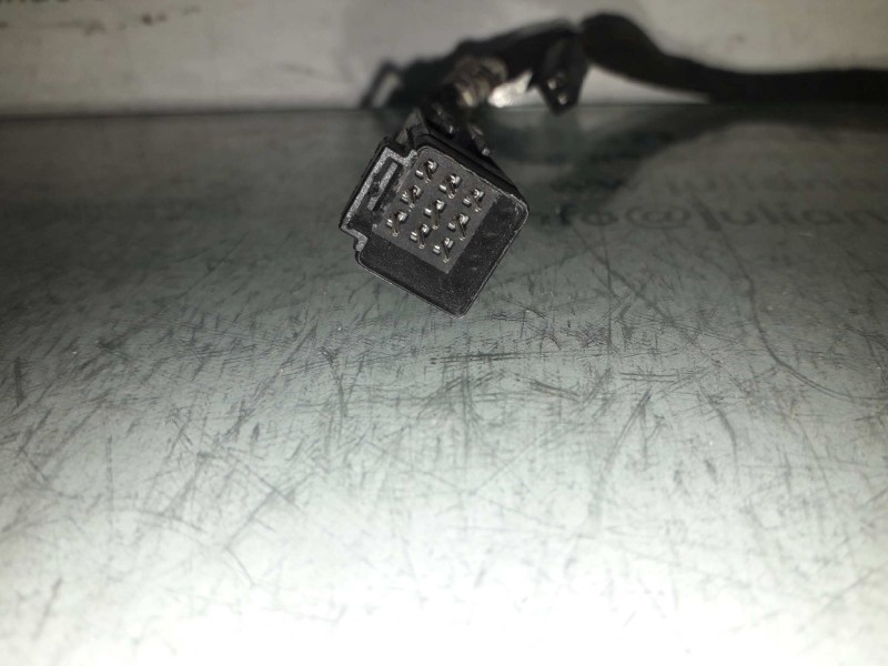 Recambio de mando elevalunas delantero izquierdo para opel omega b básico berlina referencia OEM IAM 4670702  