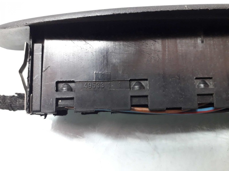 Recambio de mando elevalunas delantero derecho para opel vectra b berlina básico (1999) referencia OEM IAM 4953311  