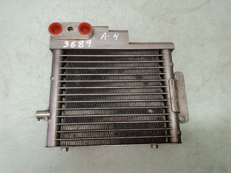 Recambio de radiador aceite para audi a4 berlina (8e) 2.5 tdi quattro (132kw) referencia OEM IAM 8E0317021A  