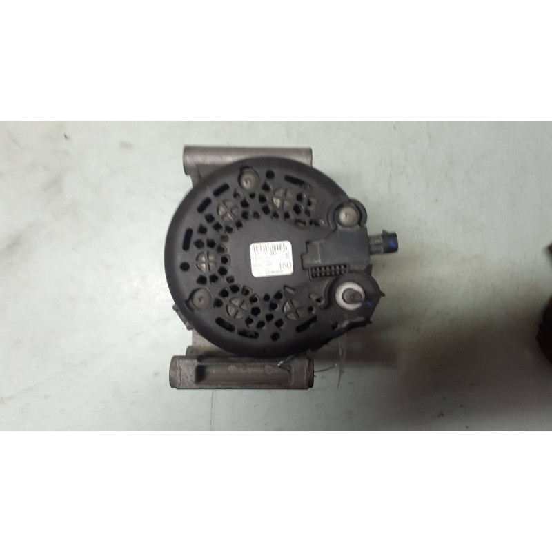 Recambio de alternador para opel corsa e edition ecoflex referencia OEM IAM 39007439 BOSCH 150A