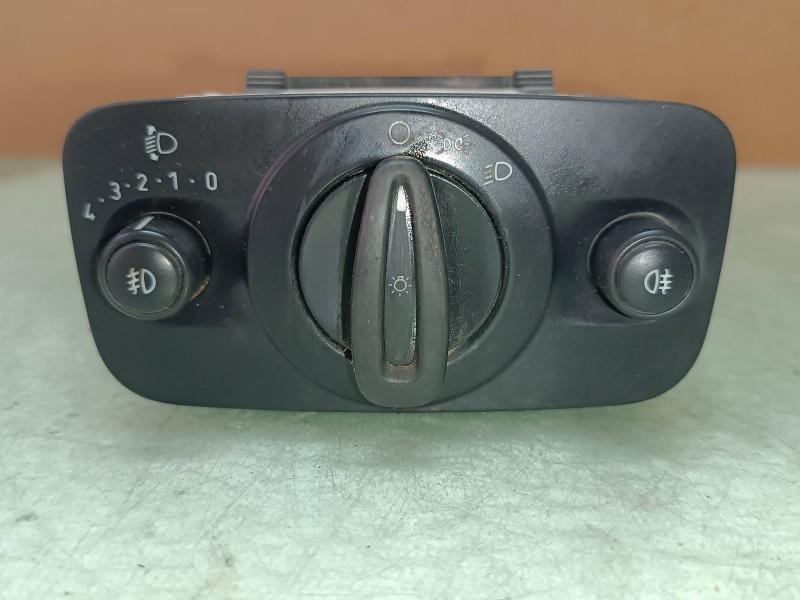 Recambio de mando luces para ford fiesta (cb1) trend referencia OEM IAM 8A6T13A024BB 10004132 G0GMA