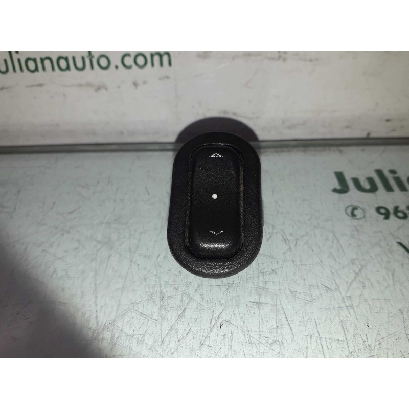 Recambio de mando elevalunas delantero derecho para opel meriva cosmo referencia OEM IAM 13363102 24409207 