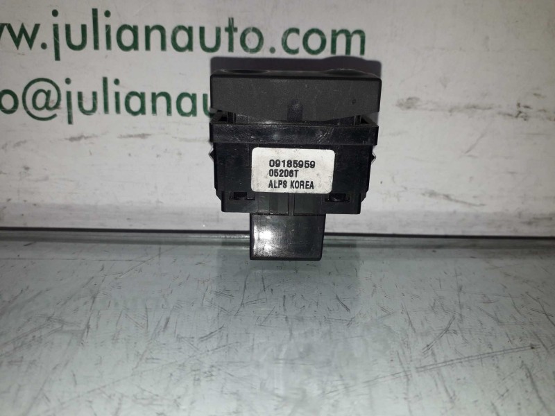 Recambio de mando elevalunas trasero izquierdo para opel vectra c berlina comfort referencia OEM IAM 09185959 05206T 