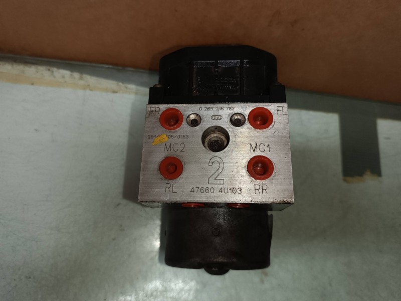 Recambio de abs para nissan almera tino (v10m) ambience referencia OEM IAM 0265216787 0273004505 BOSCH