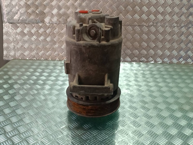 Recambio de compresor aire acondicionado para renault scenic ii confort authentique referencia OEM IAM 8200309193  DELPHI