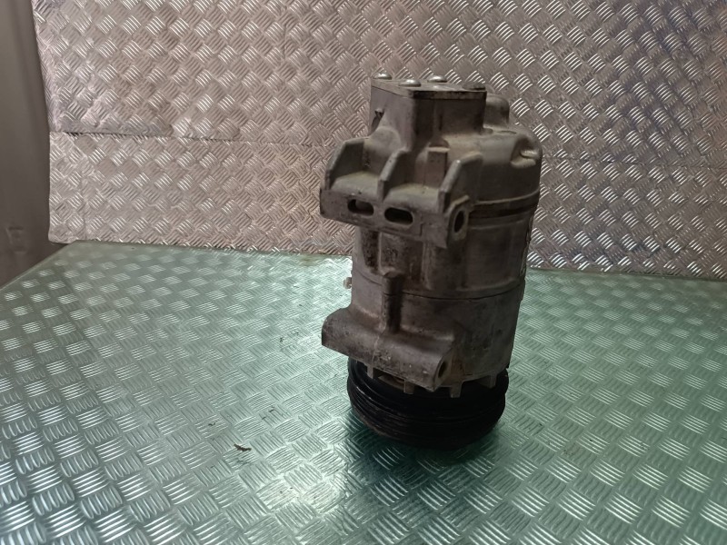 Recambio de compresor aire acondicionado para dacia sandero ambiance referencia OEM IAM 926006775RA VCS141C VALEO