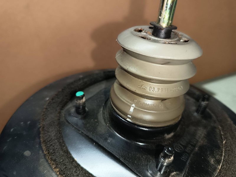 Recambio de servofreno para seat alhambra (7v9) stella referencia OEM IAM 7M3612100G YM212B195CD 03775728074