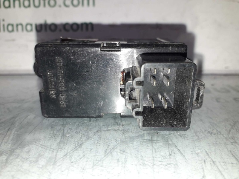 Recambio de mando elevalunas delantero derecho para daewoo leganza 2.0 cdx referencia OEM IAM 96190777  
