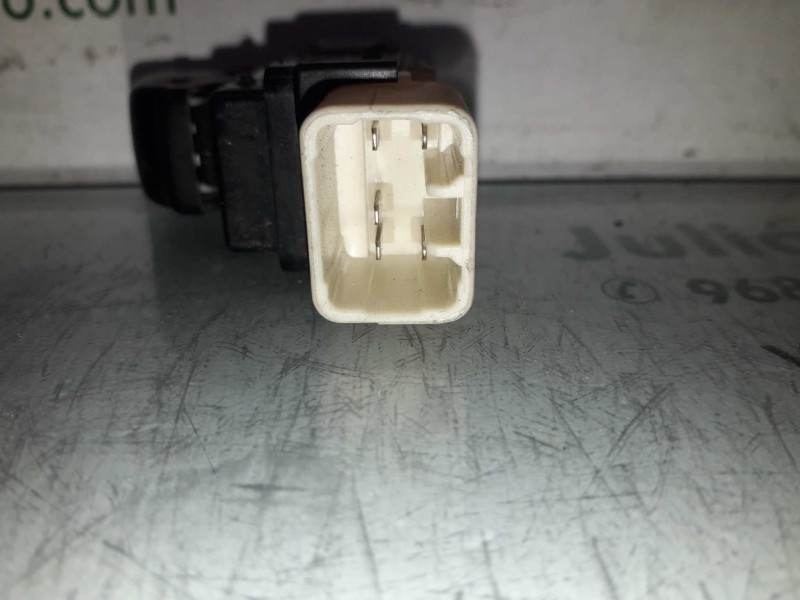 Recambio de mando elevalunas delantero derecho para chevrolet aveo lt referencia OEM IAM 202005661  