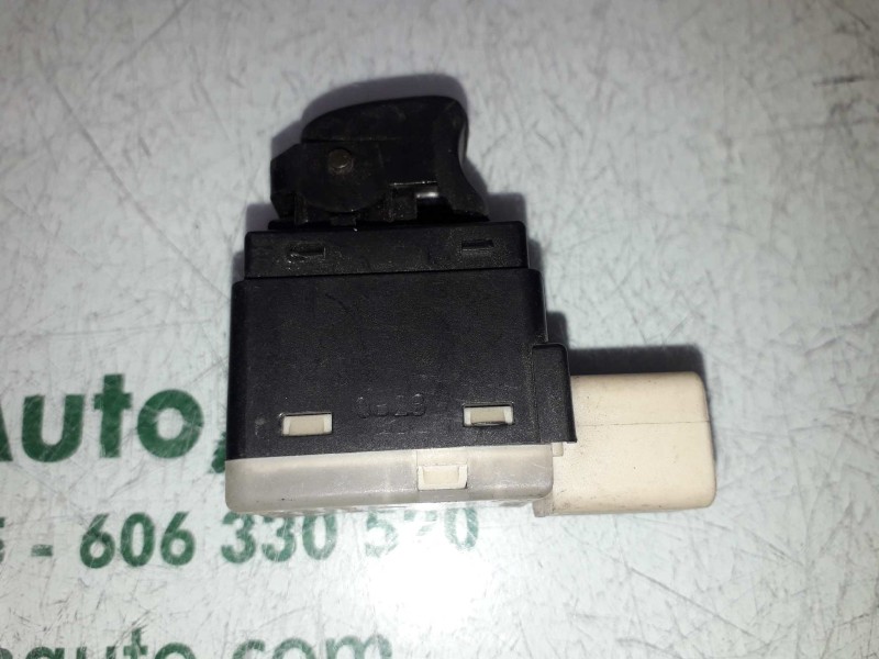 Recambio de mando elevalunas delantero derecho para daewoo lanos cool referencia OEM IAM 620W0531  