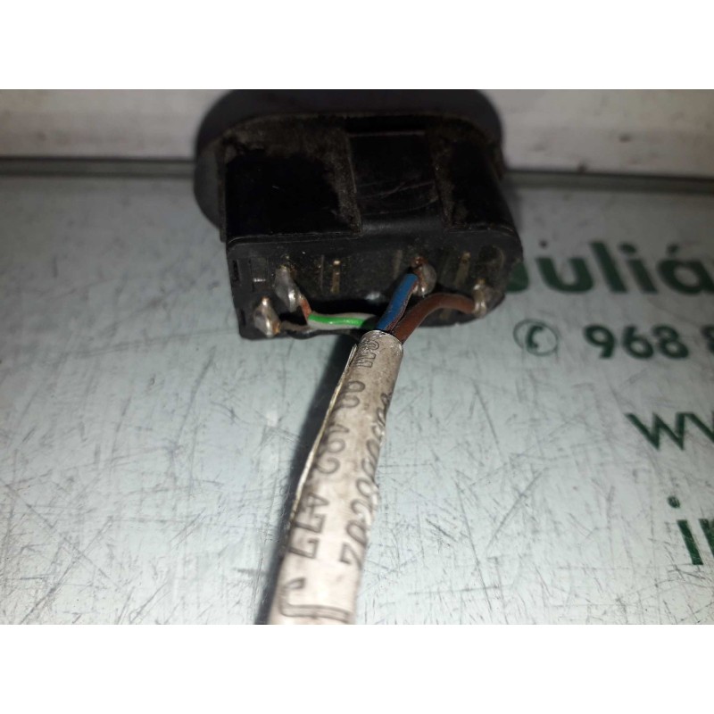 Recambio de mando elevalunas delantero izquierdo para opel corsa b viva referencia OEM IAM 90482477 03930716 