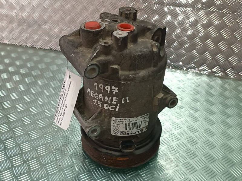 Recambio de compresor aire acondicionado para renault megane ii berlina 5p confort authentique referencia OEM IAM 8200470242  DE