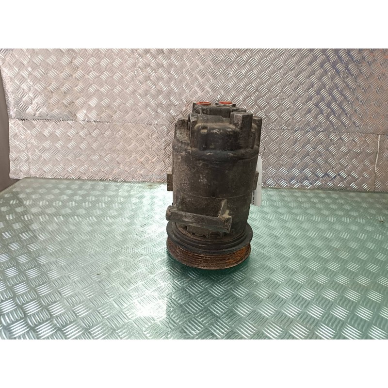 Recambio de compresor aire acondicionado para renault megane ii berlina 5p confort authentique referencia OEM IAM 8200470242  DE