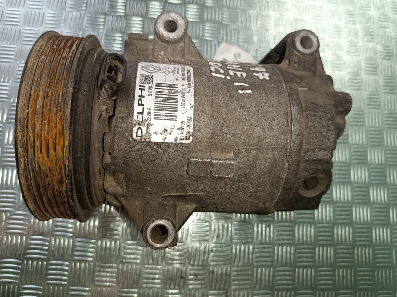 Recambio de compresor aire acondicionado para renault megane ii berlina 5p confort authentique referencia OEM IAM 8200470242  DE