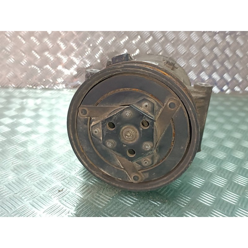Recambio de compresor aire acondicionado para renault megane ii berlina 5p confort authentique referencia OEM IAM 8200470242  DE